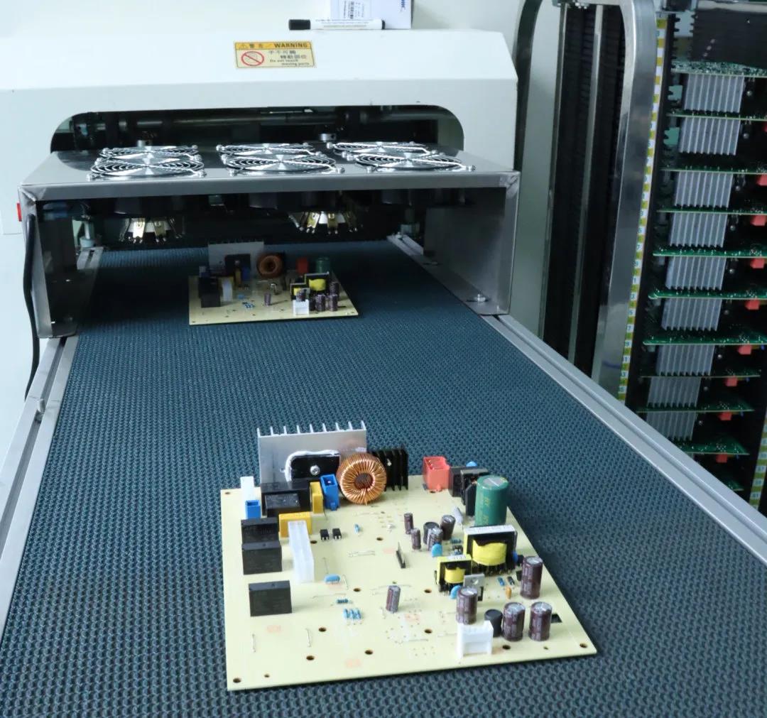 小鸭东岱电脑板生产线投产